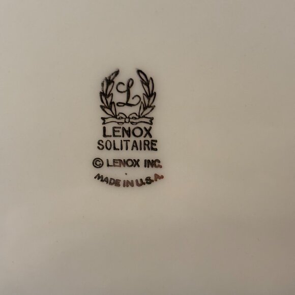 2 Lenox China SOLITAIRE Dinner Plates PLATINUM RIM 10.75" USA - Picture 3 of 4